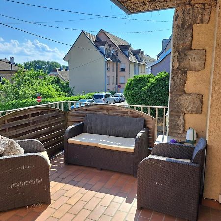 L'Appartement - Chambre Avec Salle De Bains Et Wc Dans Une Galerie D'Art Montbéliard Exterior foto