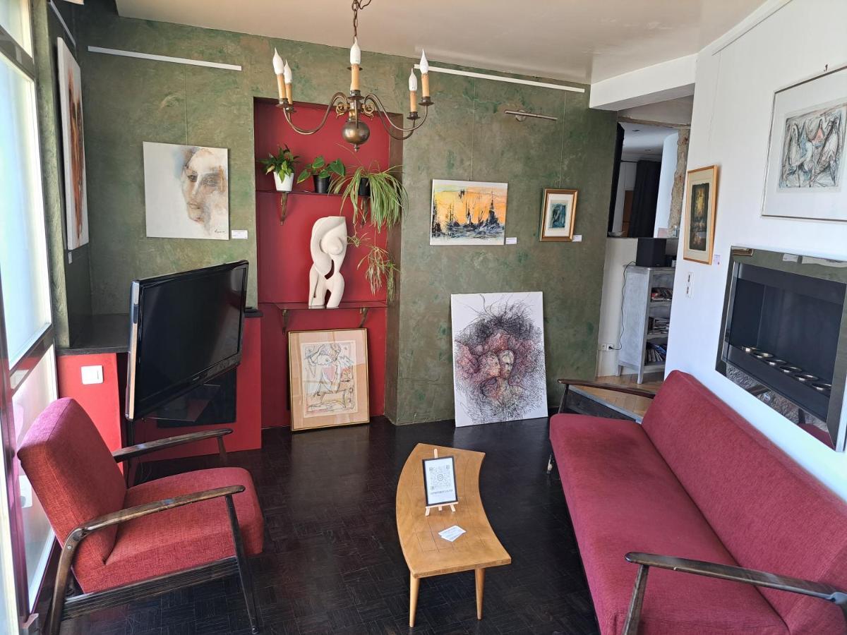L'Appartement - Chambre Avec Salle De Bains Et Wc Dans Une Galerie D'Art Montbéliard Exterior foto